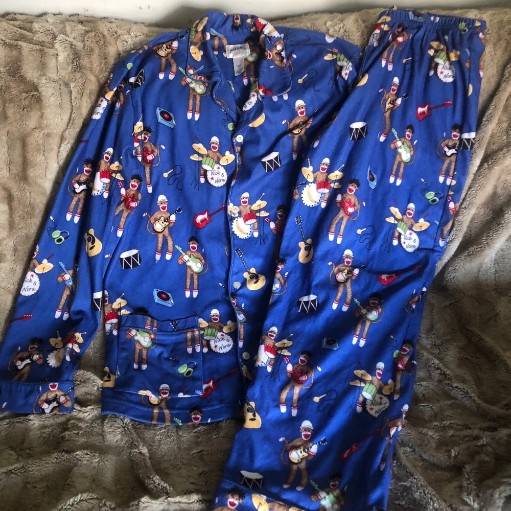 NICK&NORA YOUTH SZ16/18-WOMENS XS OR S PJS, FLANNEL,SOCK MONKEYS/MUSIC,NWOT,CUTE